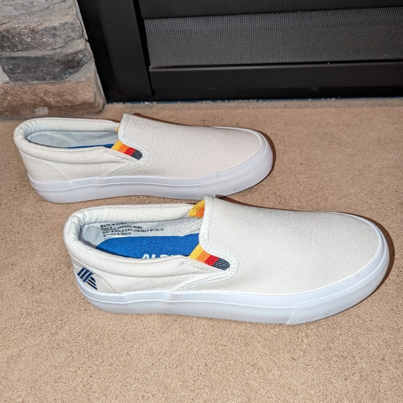 Aldi Gear slip on sneakers, size 8 - Picture 2 of 9